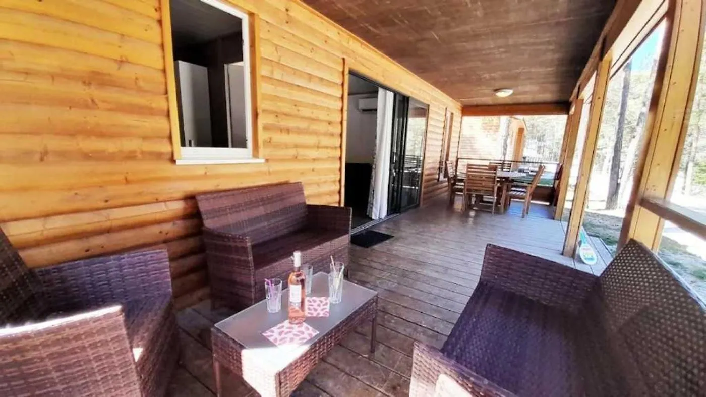 Chalet 2 Etoiles - Piscine - Ccbaeia Brianconnet France