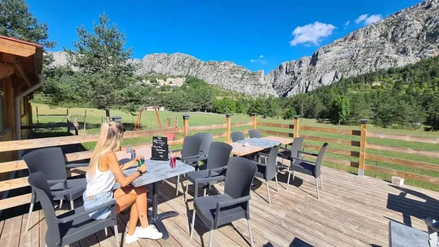 Chalet 2 Etoiles - Piscine - Ccbaeia Brianconnet 0*,  France